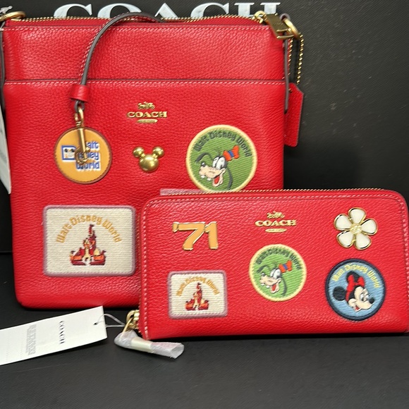 NWT Disney X Coach Set Kitt Messenger Crossbody Purse Wallet Card Patches Mickey - Picture 10 of 14